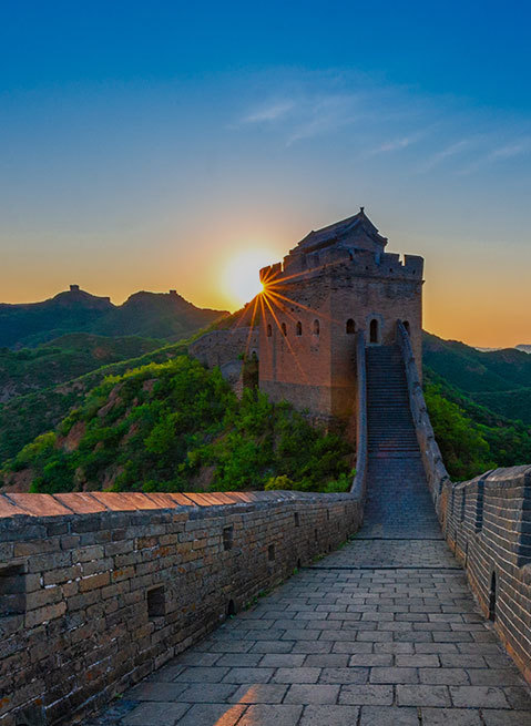 显示器外层玻璃板叫什么